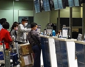 GIÁ VÉ MÁY BAY NỘI ĐỊA TĂNG CAO TRONG MÙA DỊCH COVID 19