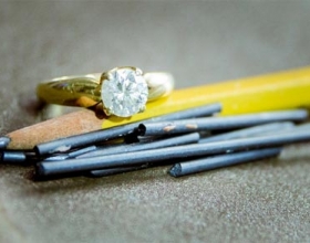 PHÁT HIỆN CÁCH BIẾN THAN CHÌ THÀNH KIM CƯƠNG